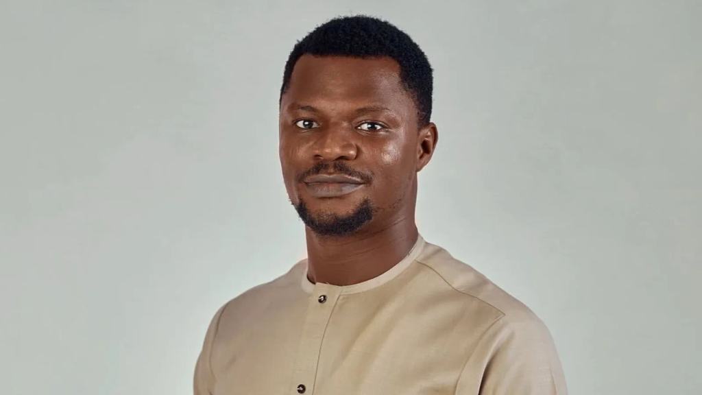 Illustrative photograph for the story: Toluwanisings (Olayemi Bayonile Bolaji): Biography, Age, Songs, Ministry and the Story Behind 42 Million Plays.